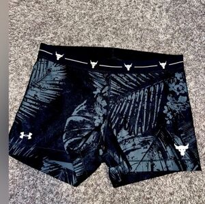 Under Armour Black Compression Shorts Xl.